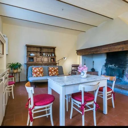 פוג'יבונסי Agriturismo La Moraia מראה חיצוני תמונה