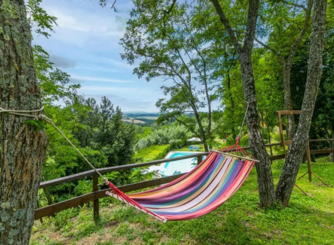 פוג'יבונסי Agriturismo La Moraia מראה חיצוני תמונה