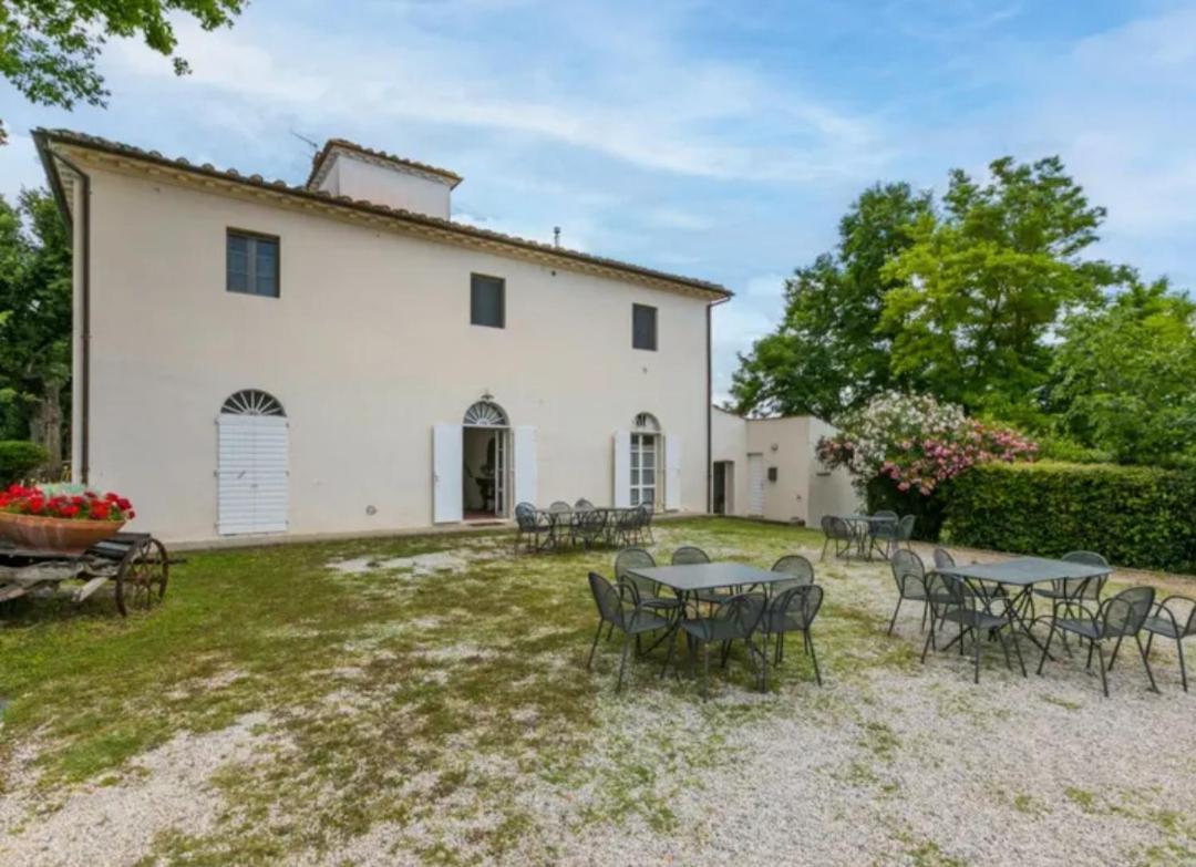 פוג'יבונסי Agriturismo La Moraia מראה חיצוני תמונה