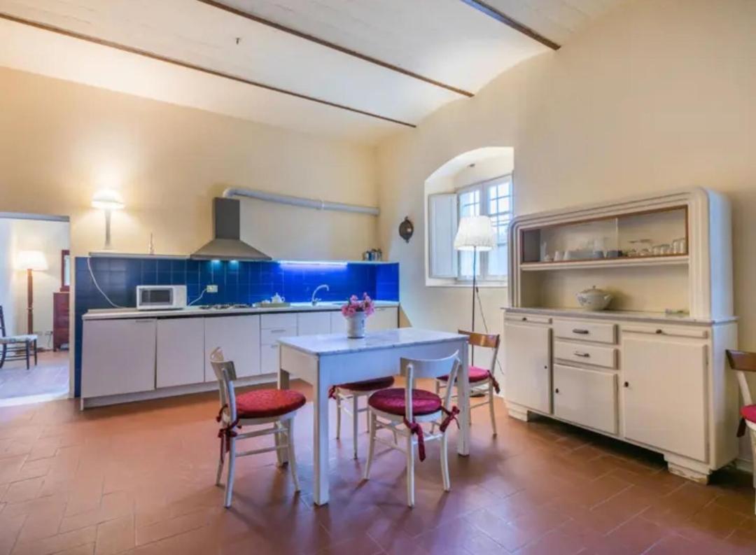 פוג'יבונסי Agriturismo La Moraia מראה חיצוני תמונה