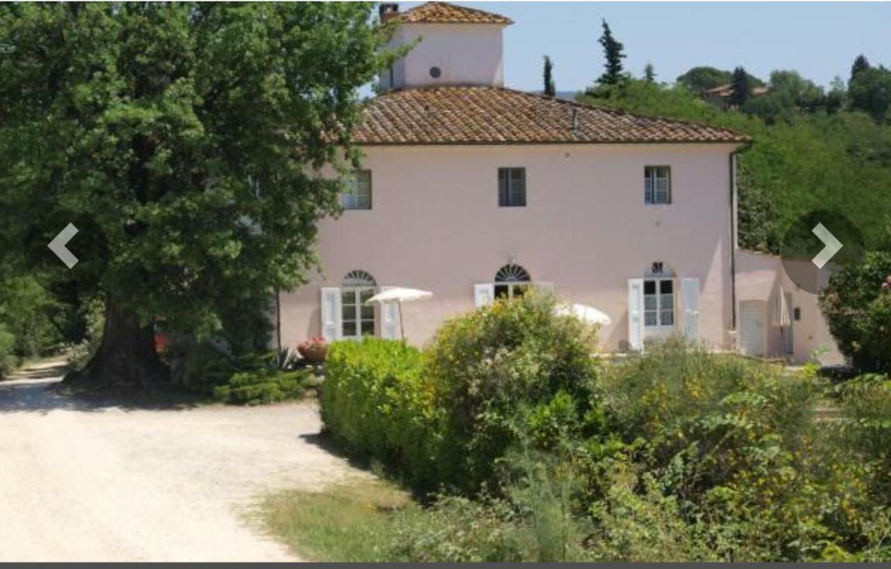 פוג'יבונסי Agriturismo La Moraia מראה חיצוני תמונה