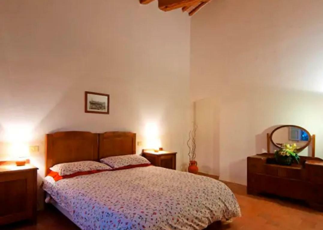 פוג'יבונסי Agriturismo La Moraia מראה חיצוני תמונה