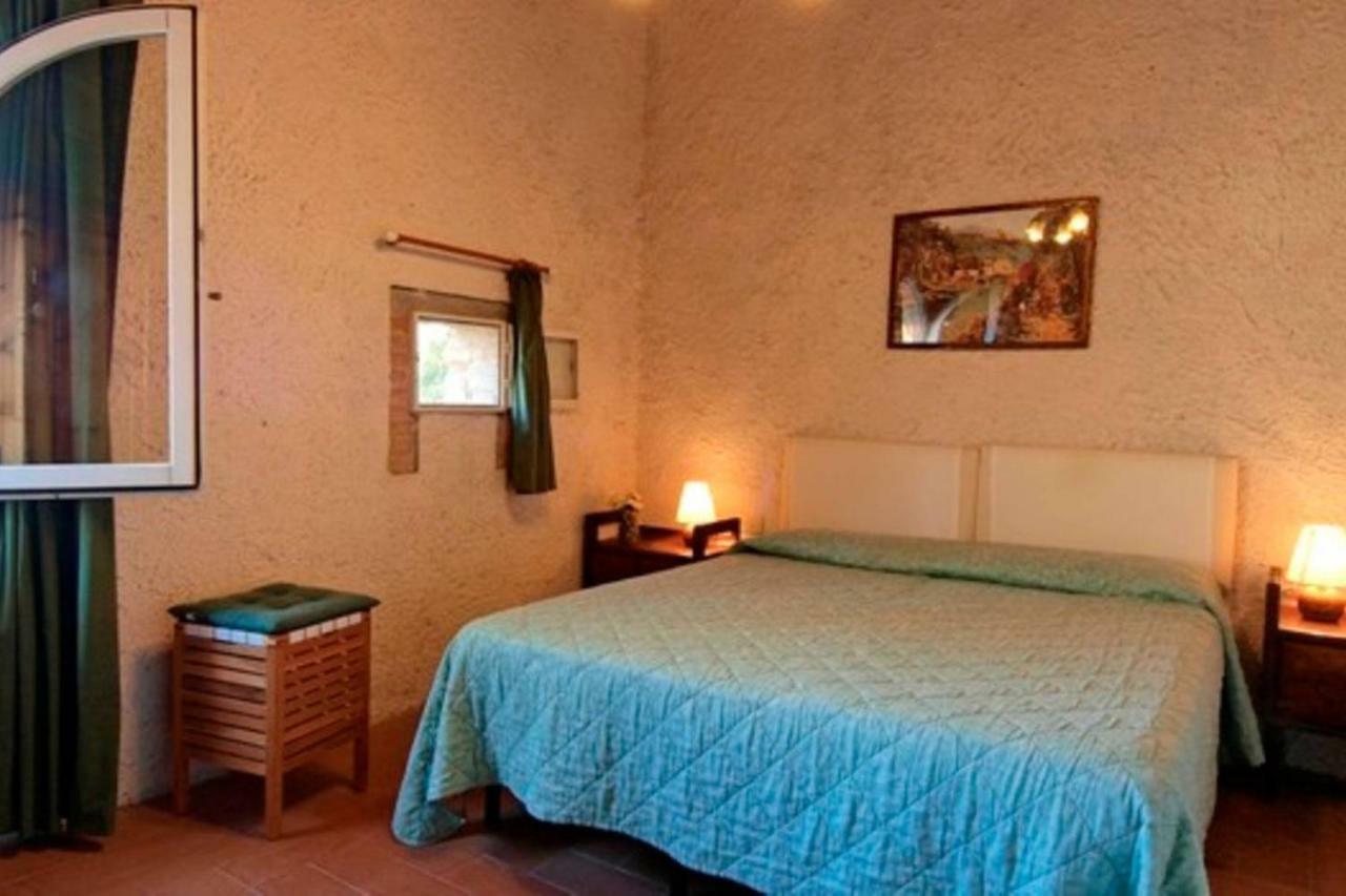פוג'יבונסי Agriturismo La Moraia מראה חיצוני תמונה