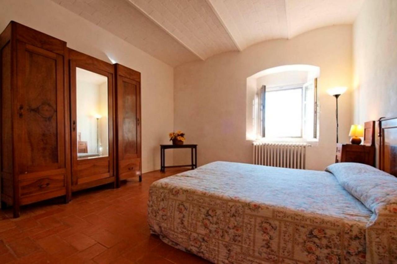 פוג'יבונסי Agriturismo La Moraia מראה חיצוני תמונה