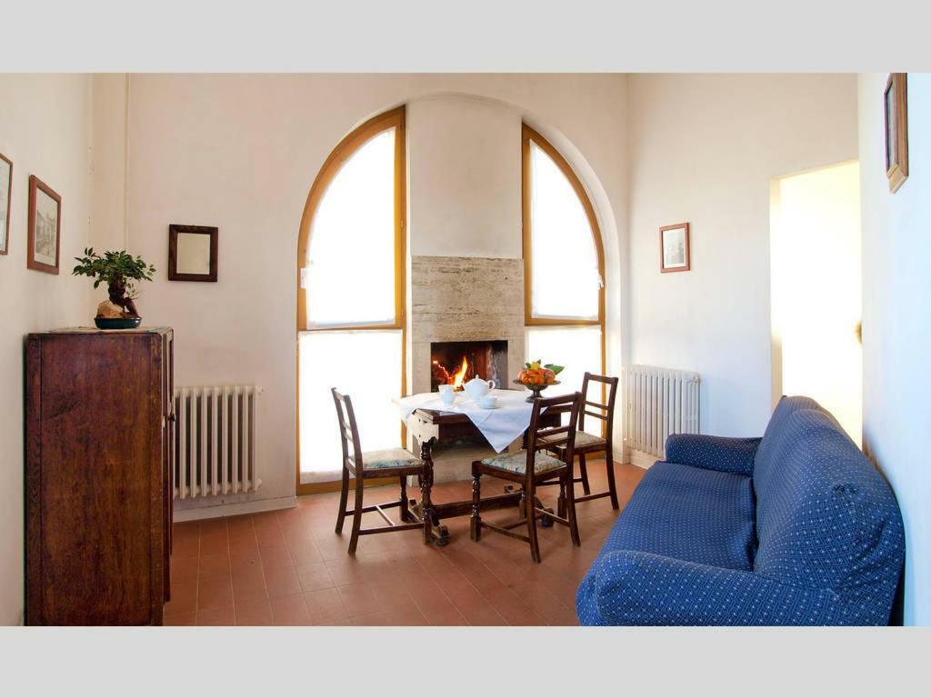 פוג'יבונסי Agriturismo La Moraia מראה חיצוני תמונה
