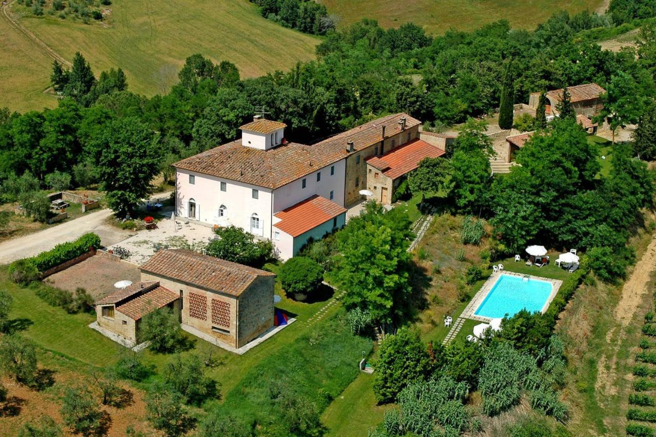 פוג'יבונסי Agriturismo La Moraia מראה חיצוני תמונה