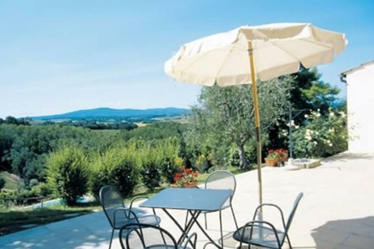 פוג'יבונסי Agriturismo La Moraia מראה חיצוני תמונה